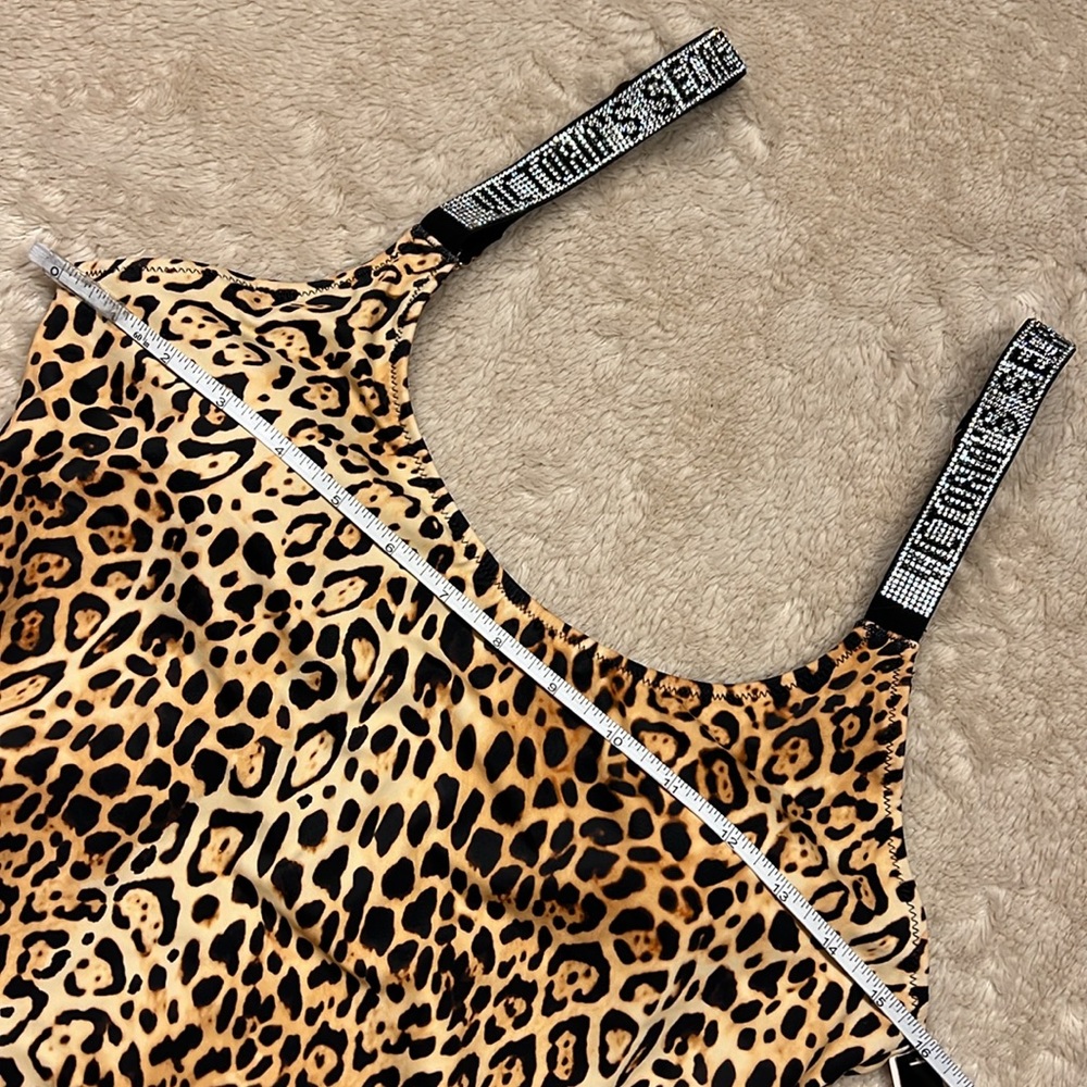 💰SOLD💰 DO NOT BUY
VICTORIA’S SECRET Bling It Leopard One Piece Swimsuit - Picture 9 of 10